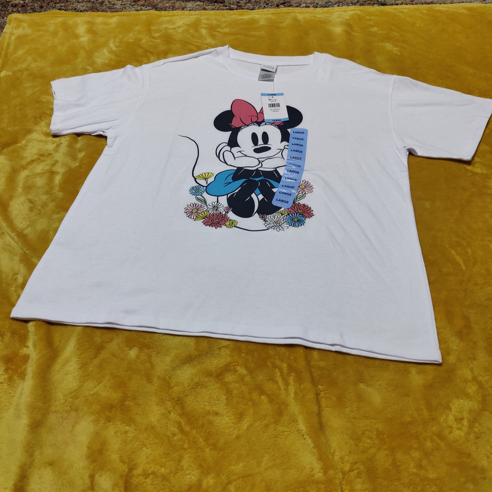 NWT Disney White Tee with Minnie Mouse and Floral Design